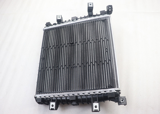 7L8121212A Radyatör Audi Q7 4L 3.0 2010-2015 Volkswagen Touareg 2004-2010'a uyar