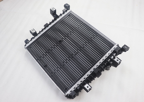 7L8121212A Radyatör Audi Q7 4L 3.0 2010-2015 Volkswagen Touareg 2004-2010'a uyar